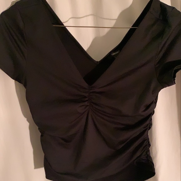 Trendy black forever 21 going out shirt! - Picture 1 of 2